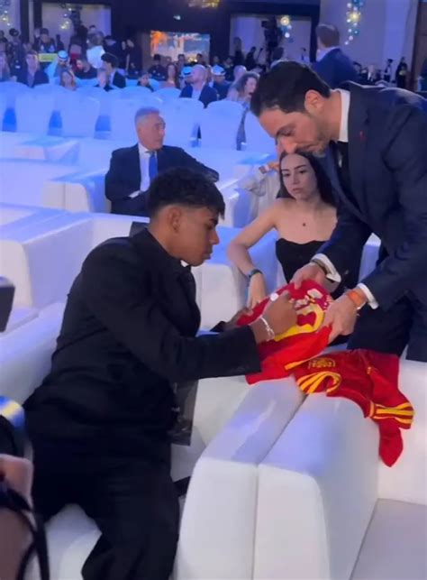 lamine yamal  alex padilla reunite  breakup buzz  dubai bond