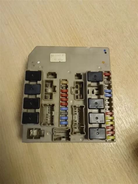 RENAULT CLIO MK3 Modus Under Bonnet Fuse Box 902663A 49 99 PicClick UK