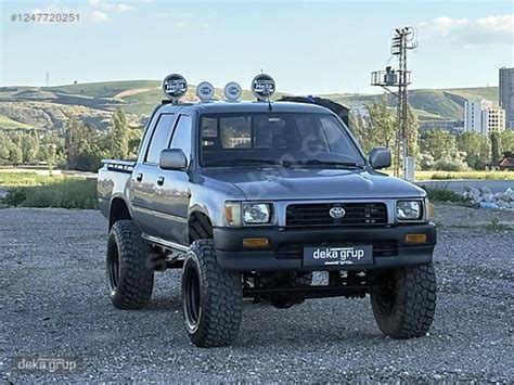 toyota hilux    toyota hilux ln  masrafsiz