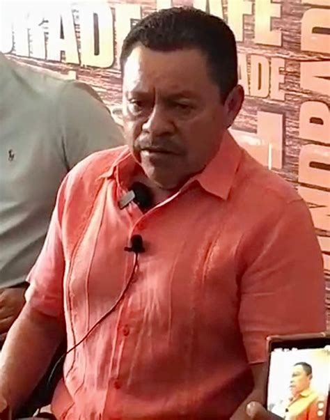 Rubén Aguilar quiere dirigir a los taxistas de Playa del Carmen