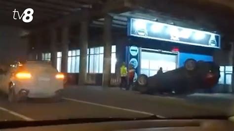 TV8 md VIDEO Accident nocturn în Capitală Un Ford s a răsturnat