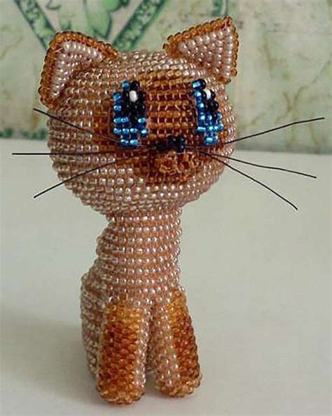 Как сплести из бисера котенка | Beaded animals, Beaded bracelets ...