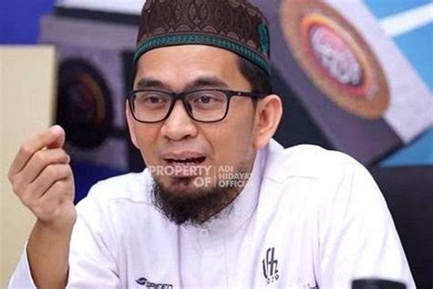 Ustadz Adi Hidayat Ungkap Kalimat Doa Yang Paling Tinggi Dan Cepat