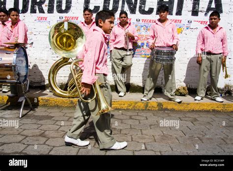 Paracho Mexico Fotografías E Imágenes De Alta Resolución Alamy