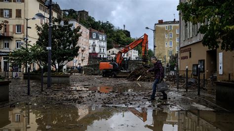 A Annonay des inondations jamais vues dévastent le centre ville