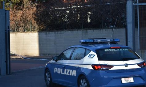 Monza Neonata Abbandonata All Alba Davanti All Ospedale Prima Merate