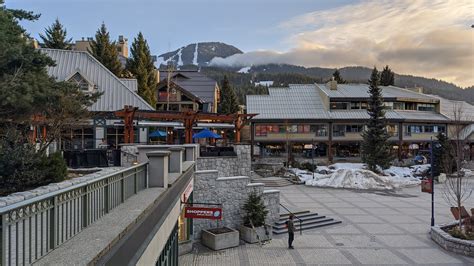 Whistler Peak Lodge A Ski Lodge Review Quirrow