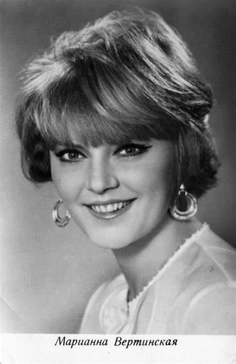 Pin di Olga Kachalova su Soviet film actors. Советские киноактёры.