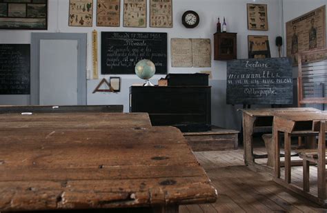 Le Musée De Saint Fraigne I Dans Le Décor Authentique De Lancienne école