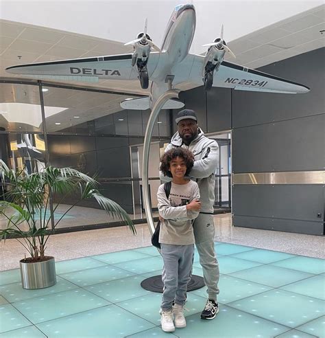 50 Cent Outfit from October 24, 2022 | WHAT’S ON THE STAR?
