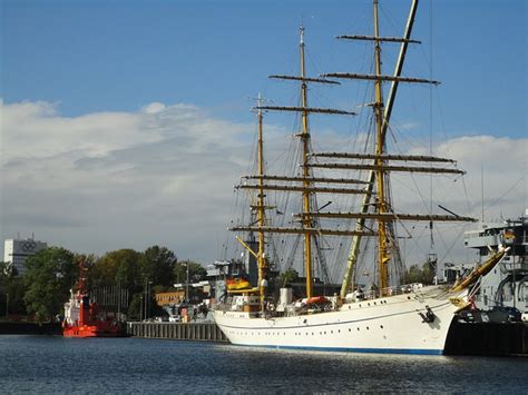 Sailing Ship Three Masted Kiel Free Photo On Pixabay