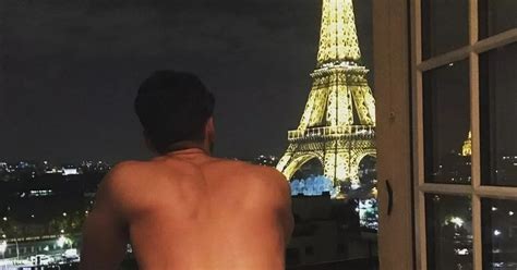 Cheeky Mark Wright Sends Fans Wild As He Poses Naked To Take In The Sights Of Paris Mirror