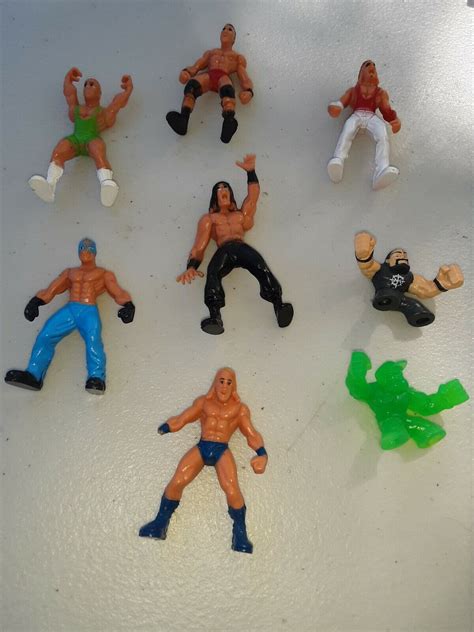 Lot Of 8 1990s Wwe Wwf Jakks Mini Wrestling Figures Micro Wrestlers