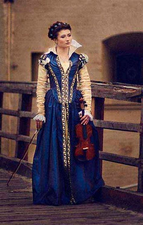 Dark Blue Taffeta Renaissance Dress 16th Century Italy Eleonora Of