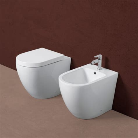 Sanitari Bagno Filomuro A Terra Rimless Scarico Traslato Vaso Bidet E