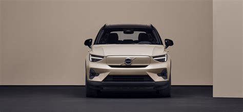 Le Suv Volvo Ex40 électrique Xc40 Recharge Mary Automobiles