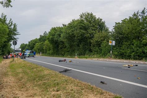 Schwerer Unfall Auf Der B In Drensteinfurt Mit Drei Verletzten