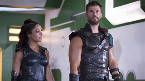 Zu Viele Muskeln In Thor Body Double Klagt Ber Mcu Star Chris