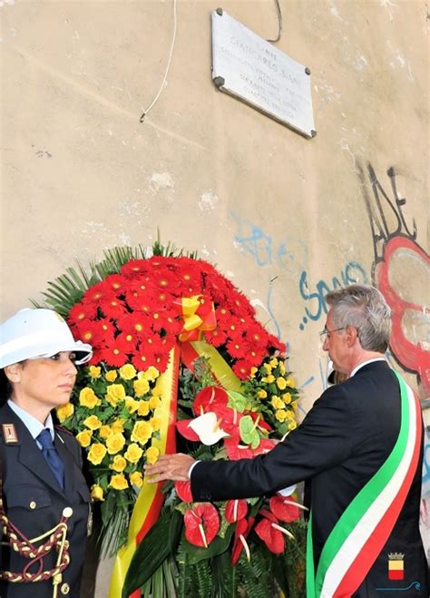 Giancarlo Siani Il Giornalista Ucciso Dalla Camorra L Anniversario