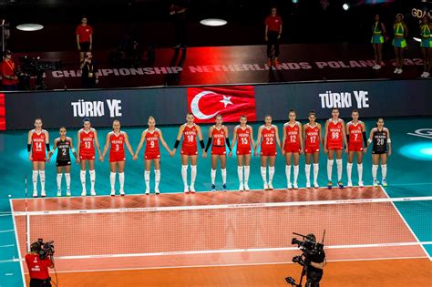 Filenin Sultanlar Fivb D Nya Ampiyonas Nda Turda Sahaya K Yor