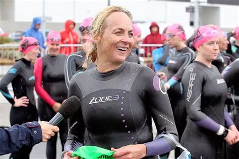 Louise Minchin Triathlon : Bbc Breakfast S Louise Minchin Apologises ...