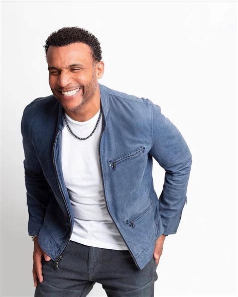 Pin By The Houston Black Pages On Male Portrait Poses Button Up