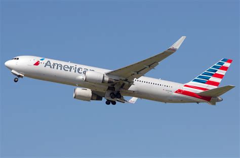 American Airlines Fleet Boeing 767-300 Details and Pictures