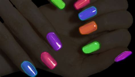 Glow In The Dark Nail Polish How To Apply Colors Diy Opi Essie Tips Trends And Steps To