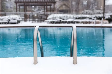 Hiverner Une Piscine Hors Sol Tout Ce Que Vous Devez Savoir