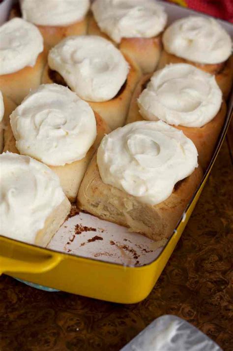 Cinnamon Rolls With Cream Cheese Frosting Midwest Nice