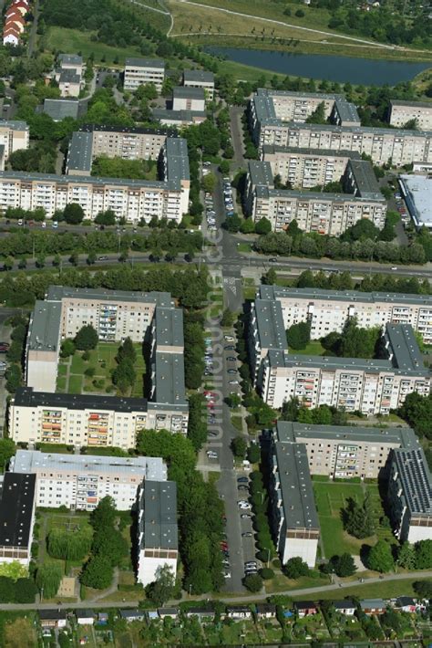 Leipzig Von Oben Plattenbau Hochhaus Wohnsiedlung Im Stadtteil