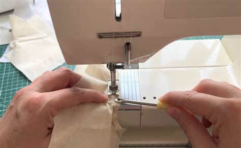 How To Sew Raglan Sleeves The Creative Curator