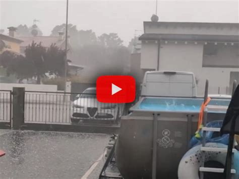 Meteo Cronaca Diretta Video VENEZIA Pazzesca Grandinata A Ceggia