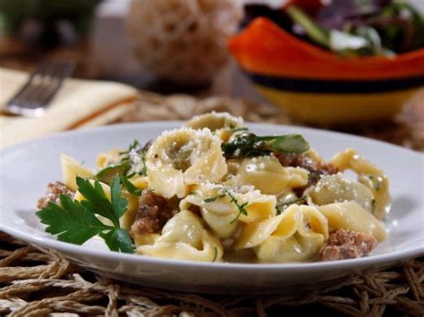 Barilla® Cheese And Spinach Tortellini With Sausage Asparagus And Creamy Parmigiano Reggiano Sauce