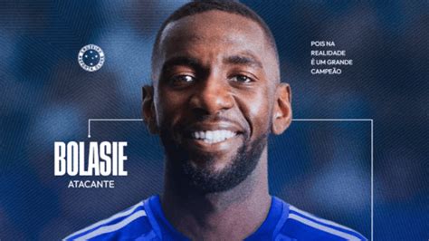 Cruzeiro Anuncia A Contrata O Do Atacante Bolasie Ex Crici Ma