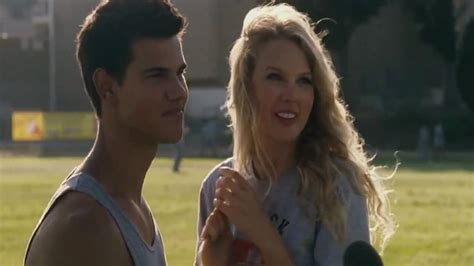 Taylor Swift And Taylor Lautner In Valentines Day Movie Kiss Scene Hd Youtube