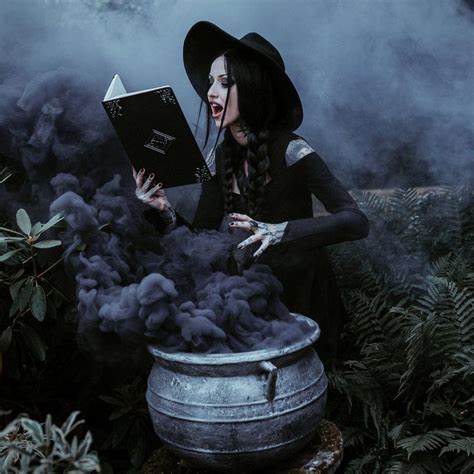 Descubre Qu Tipo De Bruja Eres Seg N Tu Signo Zodiacal Witch Photos