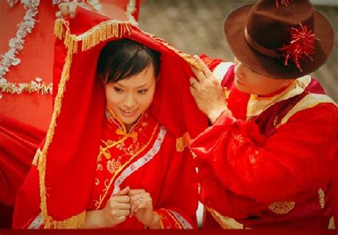 Chinese Wedding Traditions – Easyday