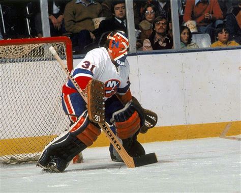 Billy Smith (1972-89) | Goalie, Goalie mask, Hockey goalie