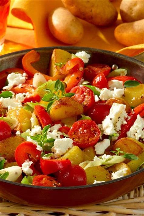 Bunte Kartoffel Pfanne Mit Tomaten Vegetarian Crockpot Recipes Feta