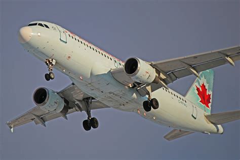 C Ffwj Air Canada Airbus A320 200 At Toronto Pearson