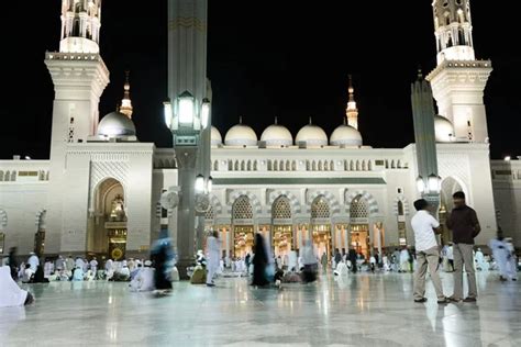 Medina Mosque at night — Stock Photo © zurijeta #12180056