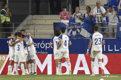 El Cd Tenerife Se Muestra Intratable Ante La Sd Huesca Laliga