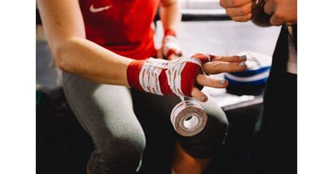 Heres Why Boxers Wrap Their Hands You Should Too Blinklift