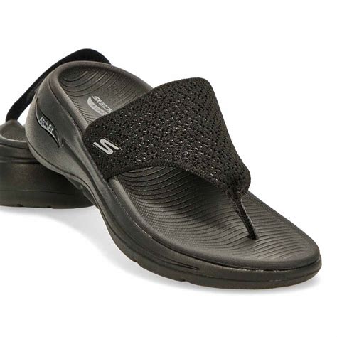 Skechers Women's Go Walk Arch Fit Sandal - Bl | SoftMoc.com