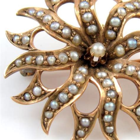 Antique Estate 10k Yellow Gold Freshwater Seed Pearl Flower Pin Brooch