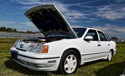 1990 Ford Taurus LX - Sedan 3.0L V6 auto