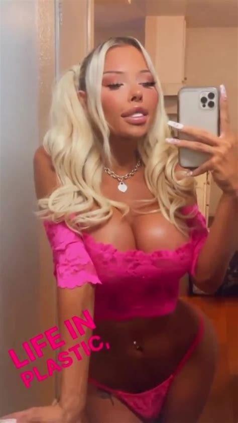 Queenlivia Slim And Stacked Xxx Straight Sex Porn Nudes Huge Tits
