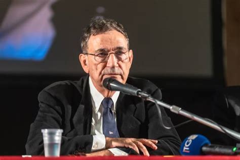 Orhan Pamuk Reading At The Palazzo Ducale In Imago