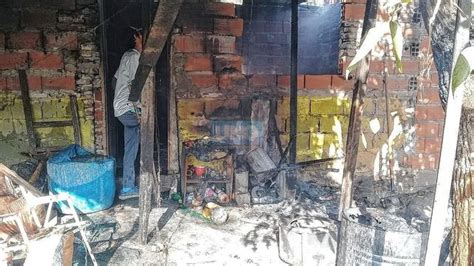 Un incendio consumió por completo una precaria vivienda